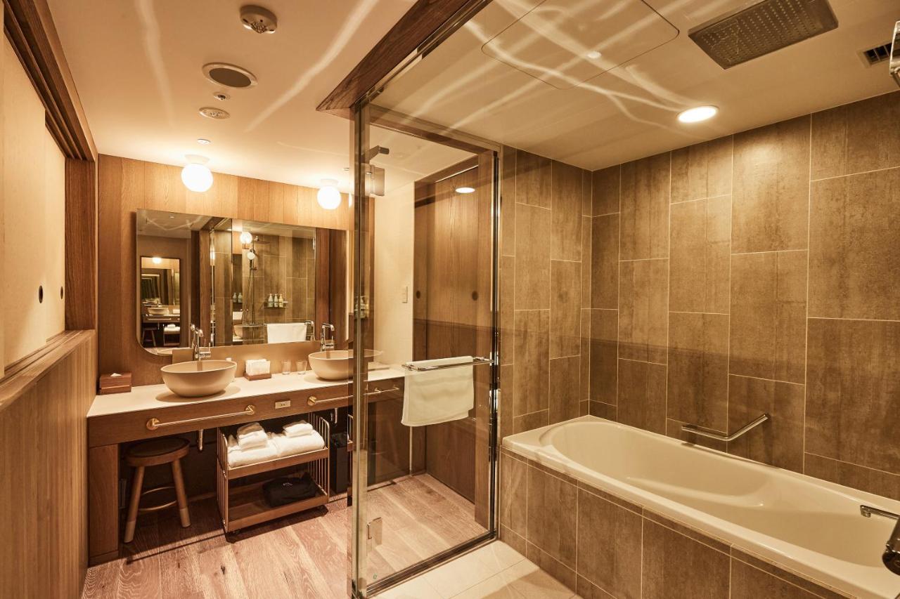 【Chambre avec Sauna sur Terrasse】Chambre Lits Jumeaux avec Terrasse et Accès au Salon - Vue sur Jardin