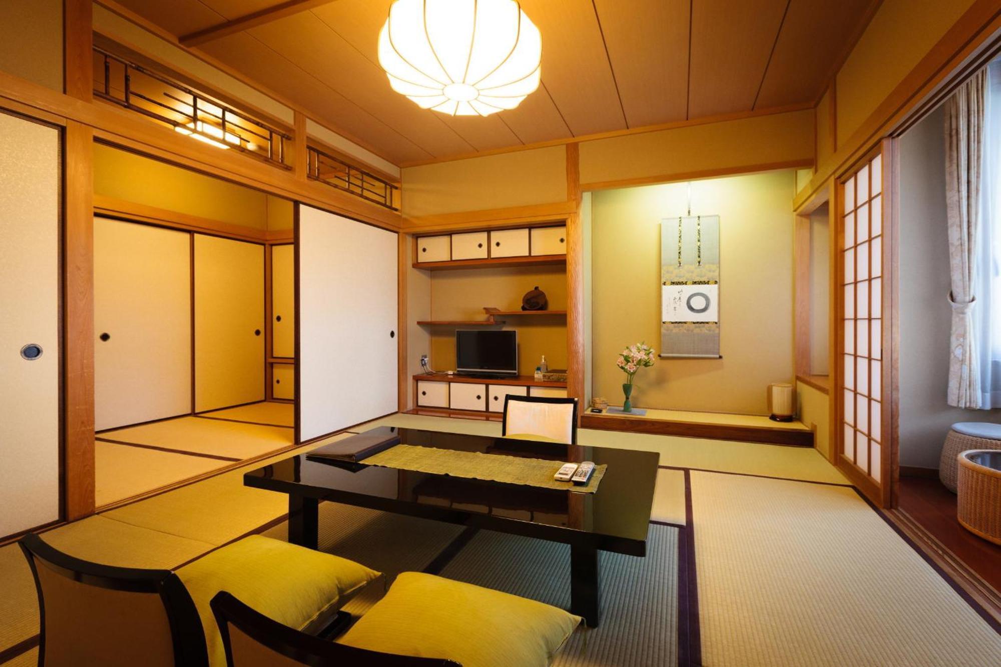 Japanese Style Room 10 Tatami Mats with Private Bathroom