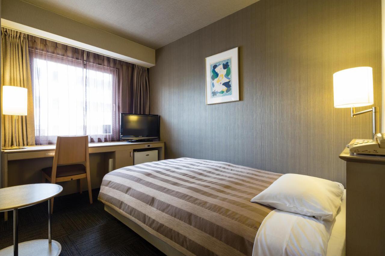 No-Room-Cleaning-Service Single Room Smoking