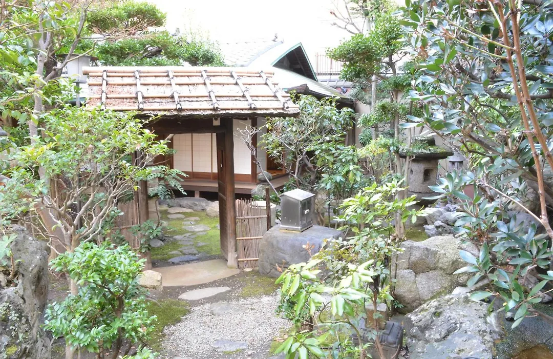 Nissho Besso-1